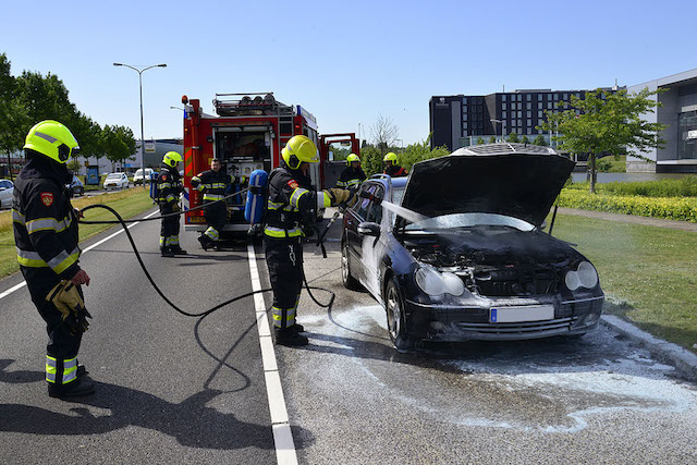 2017/125/20170615-16u38 GB 003 Brand wegvervoer Amsterdamse Baan.jpg